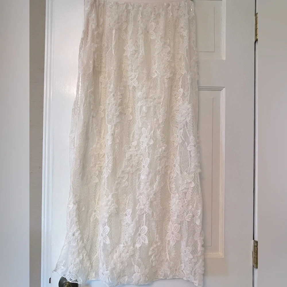 White Lace‎ Sarong Swimsuit Coverup